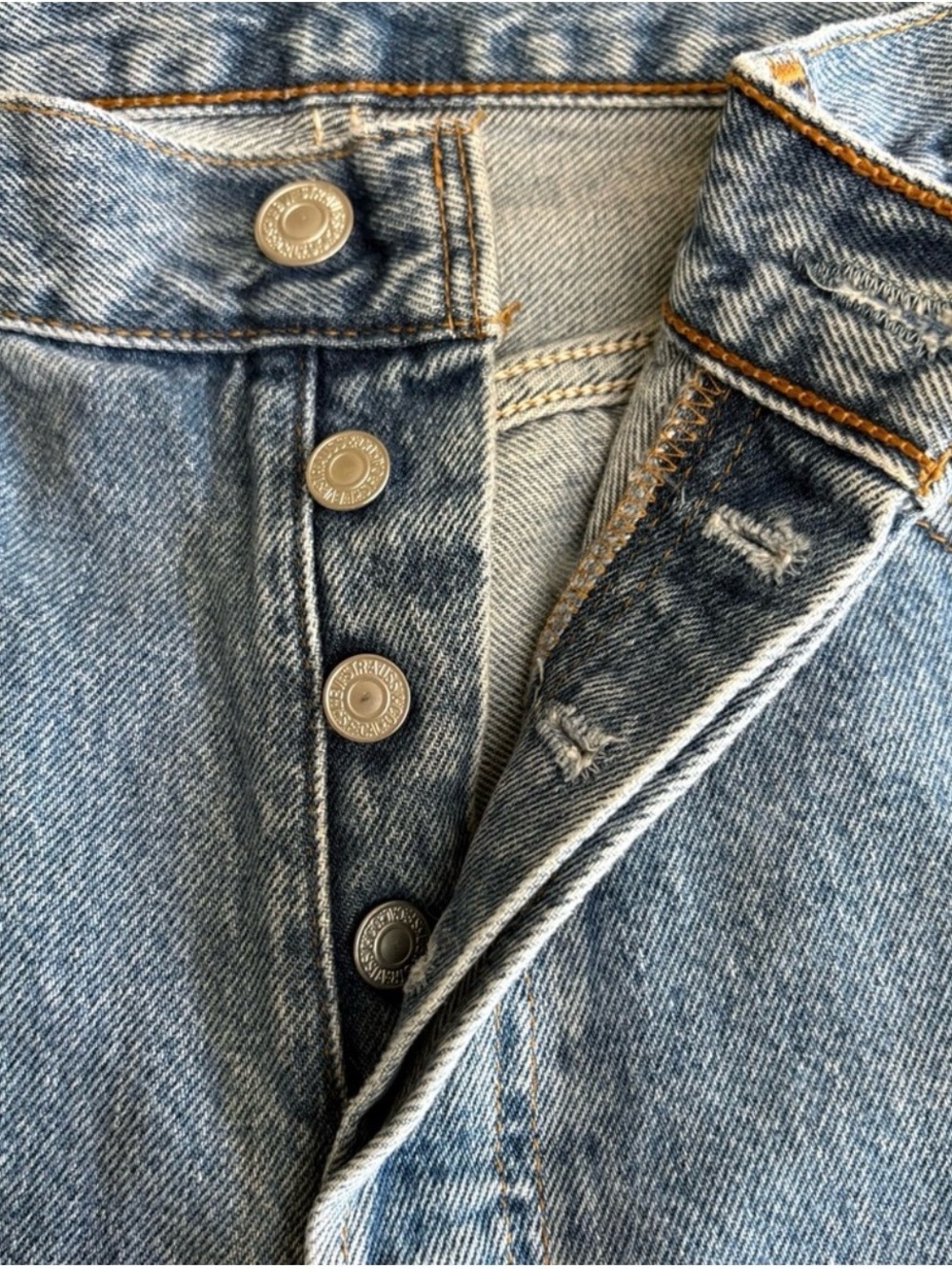 Vintage Levi’s 501 - Picture 3 of 12